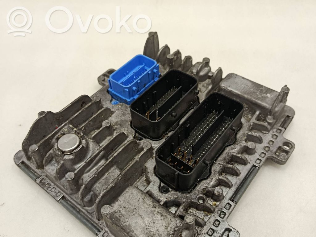 Opel Insignia A Engine control unit/module 