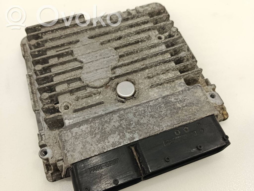 Volkswagen Golf VI Engine control unit/module 