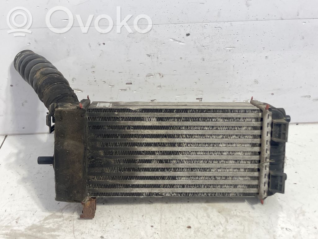 Interkūlerio radiatorius   8V619L440CC,T7052003,ECC7A