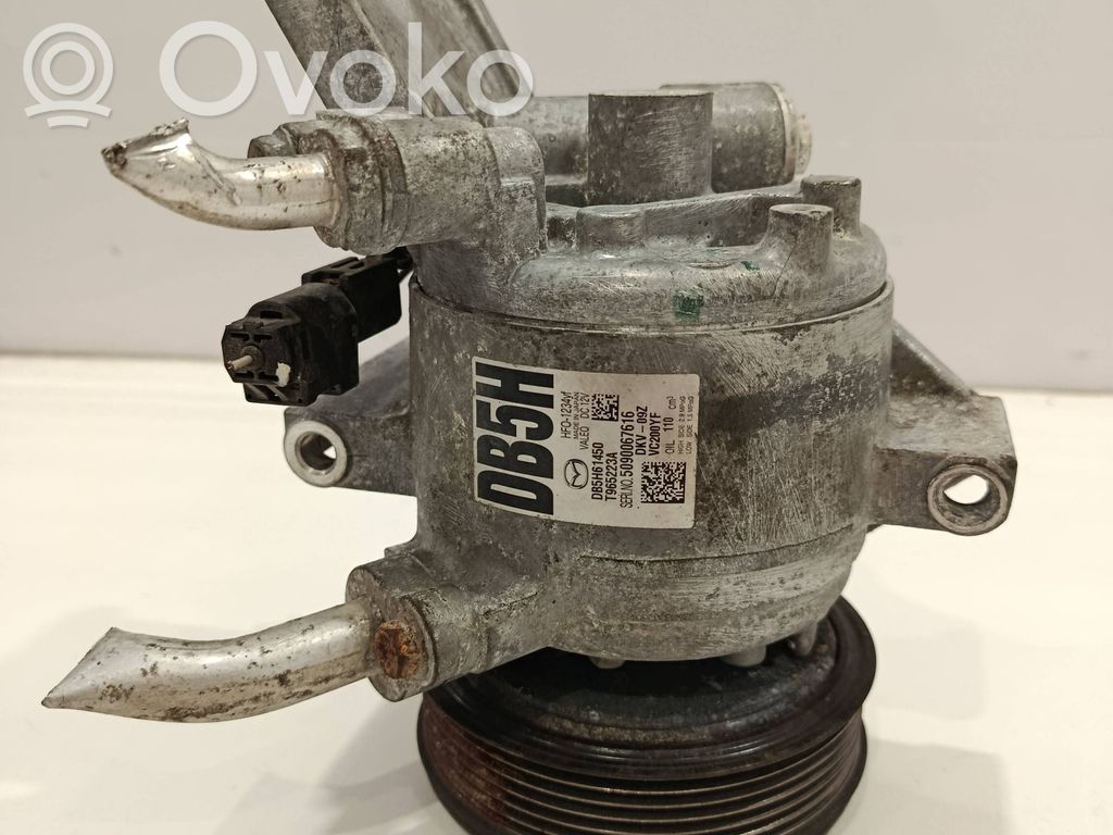Mazda 3 III Air conditioning (A/C) compressor (pump) 