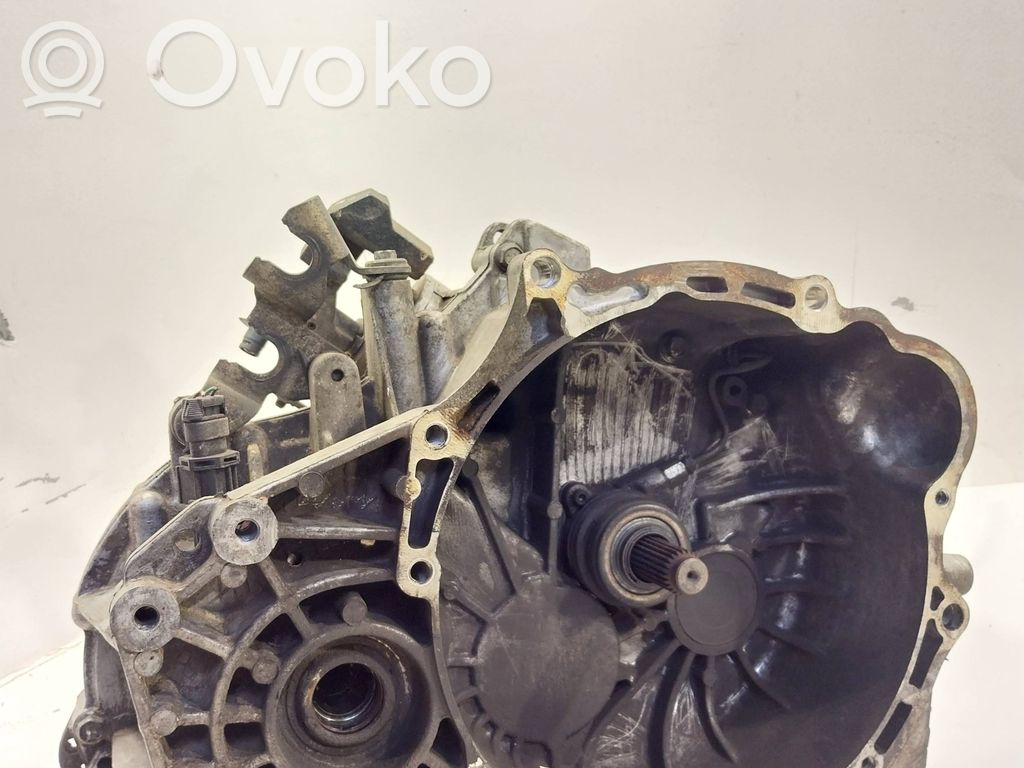 Chevrolet Nubira Cutie viteze manuală cu 5 trepte 