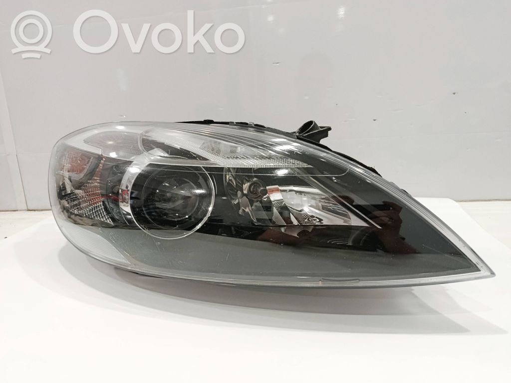 Volvo V40 Phare frontale 