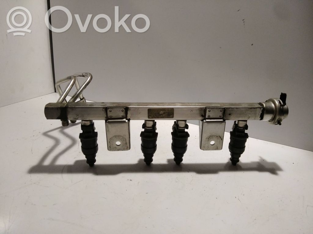 Audi A6 S6 C4 4A Wtryskiwacze / Komplet 