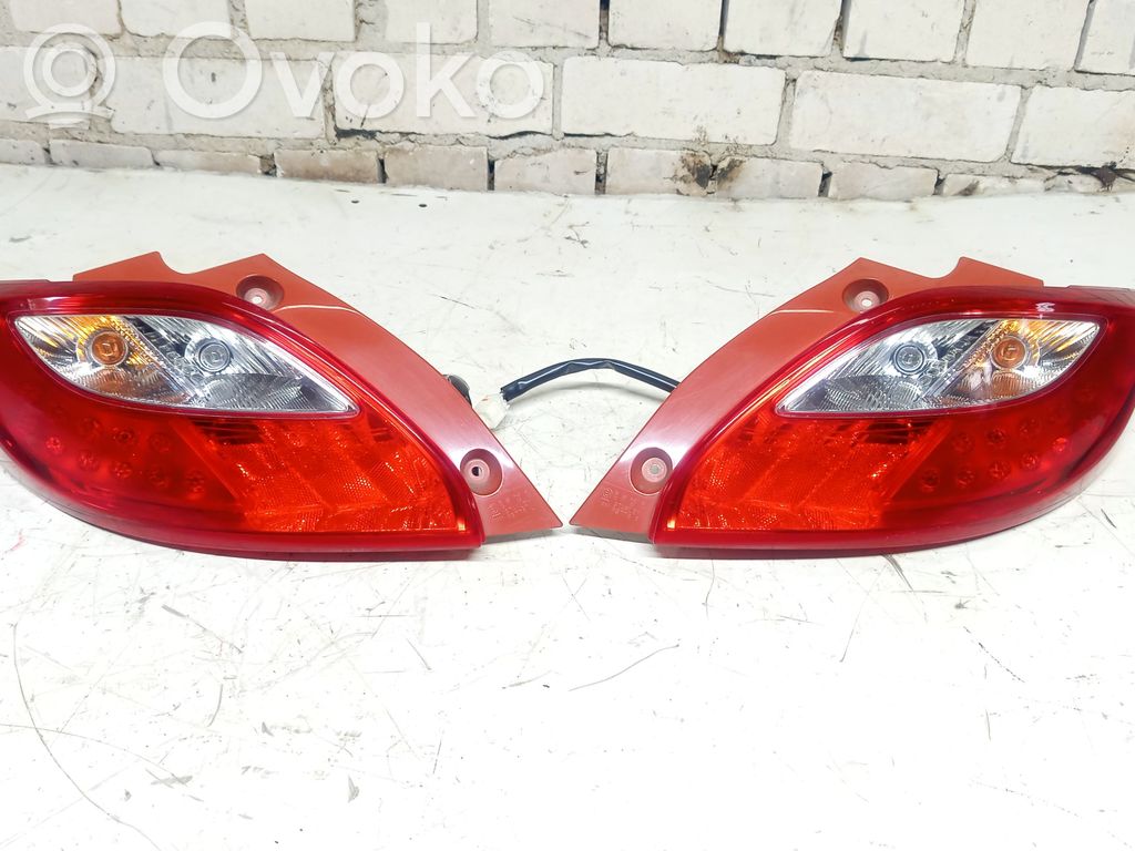 Mazda 2 Rear/tail lights set 