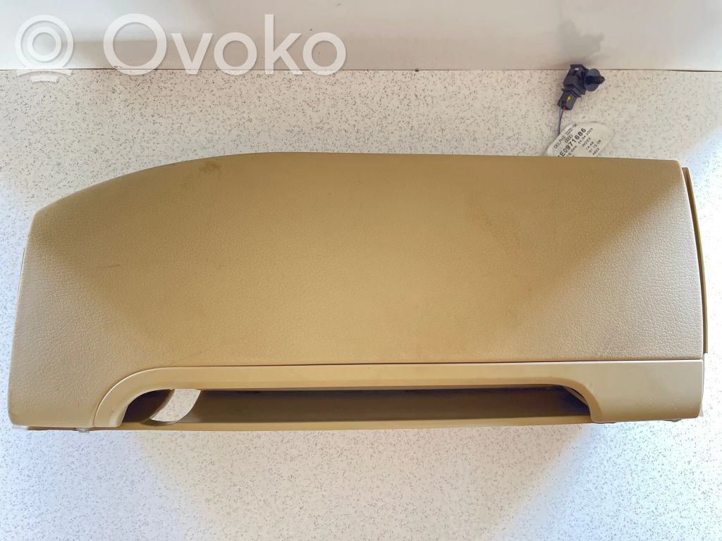 Audi A6 S6 C6 4F Daiktadėžė priekinių durų 