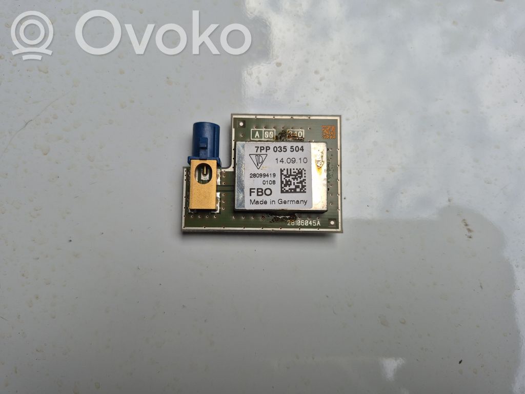 Porsche Cayenne (92A) Aerial GPS antenna 
