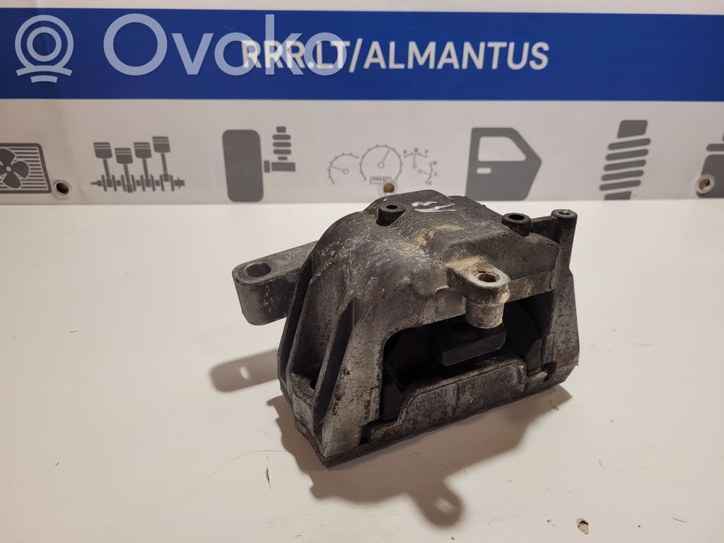 Audi A3 S3 8P Engine mount bracket 