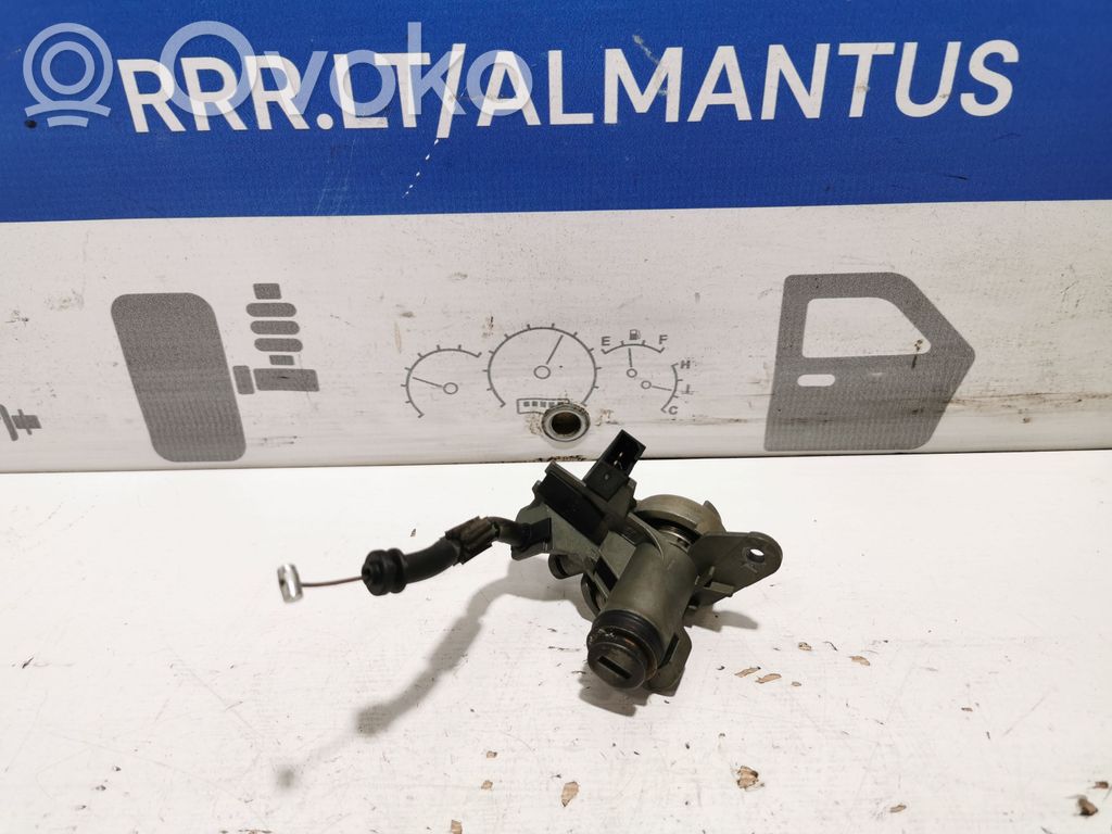 Audi A4 S4 B7 8E 8H Takaluukun ulkopuolinen lukko 