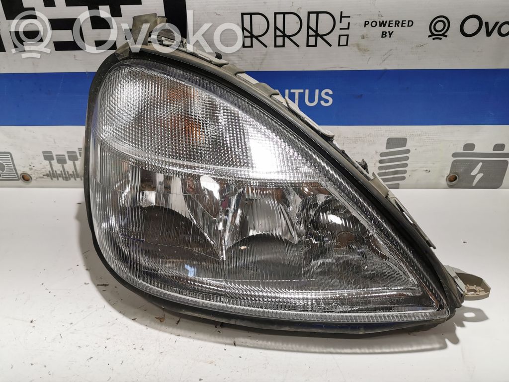 Mercedes-Benz A W168 Lampa przednia 
