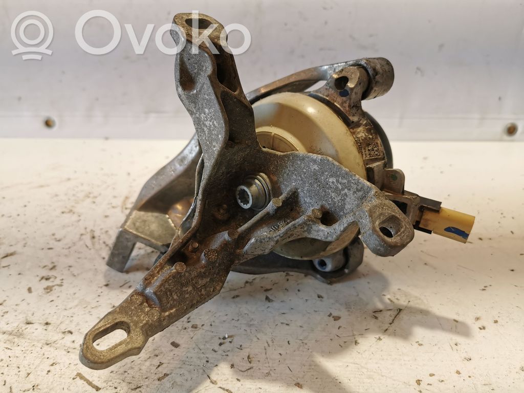 Audi Q7 4M Engine mount bracket 