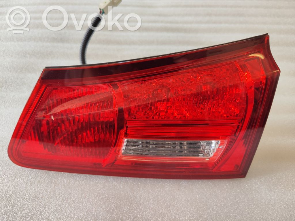 Lexus IS 220D-250-350 Задний фонарь в крышке 