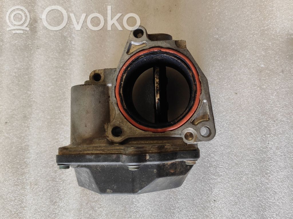 Volkswagen PASSAT B6 Throttle valve 