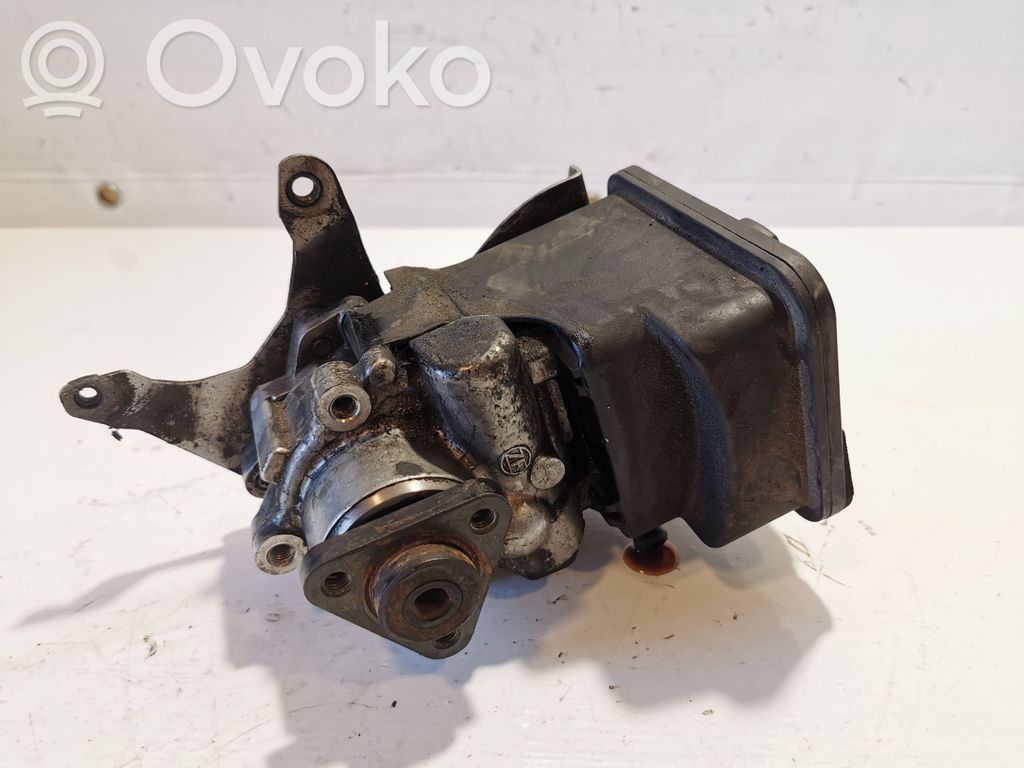 BMW 3 E46 Power steering pump 