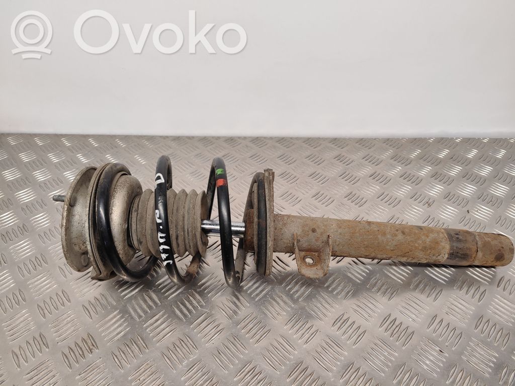 BMW 3 E46 Priekinis amortizatorius su spyruokle 