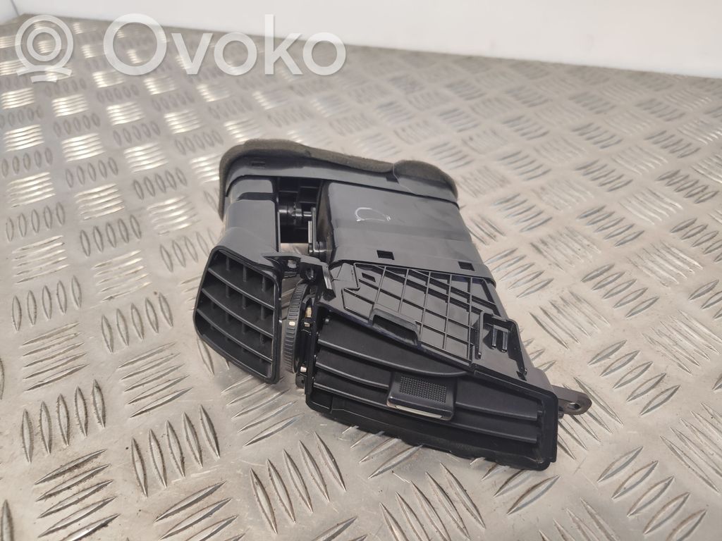 KIA Ceed Centrinės oro grotelės 