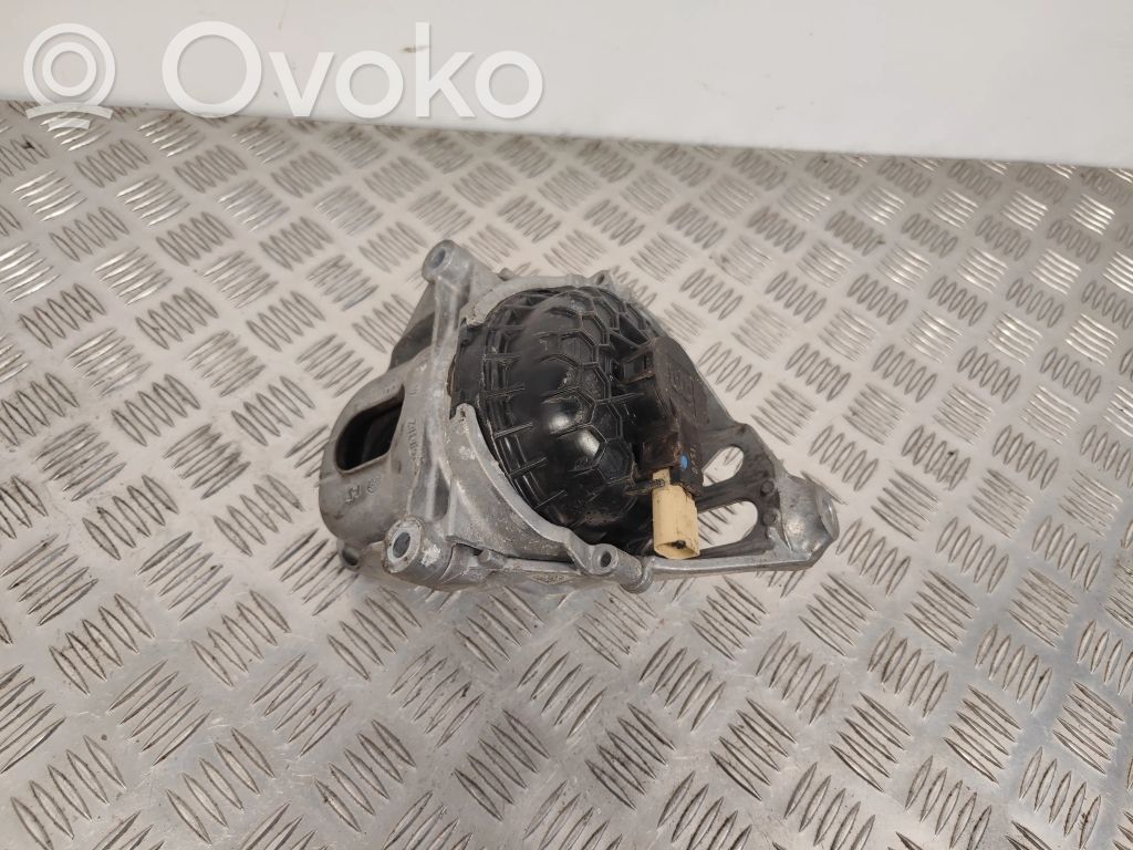 Audi Q5 SQ5 FY Engine mount bracket 