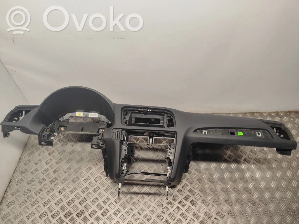 Audi Q5 SQ5 8R Deska rozdzielcza 
