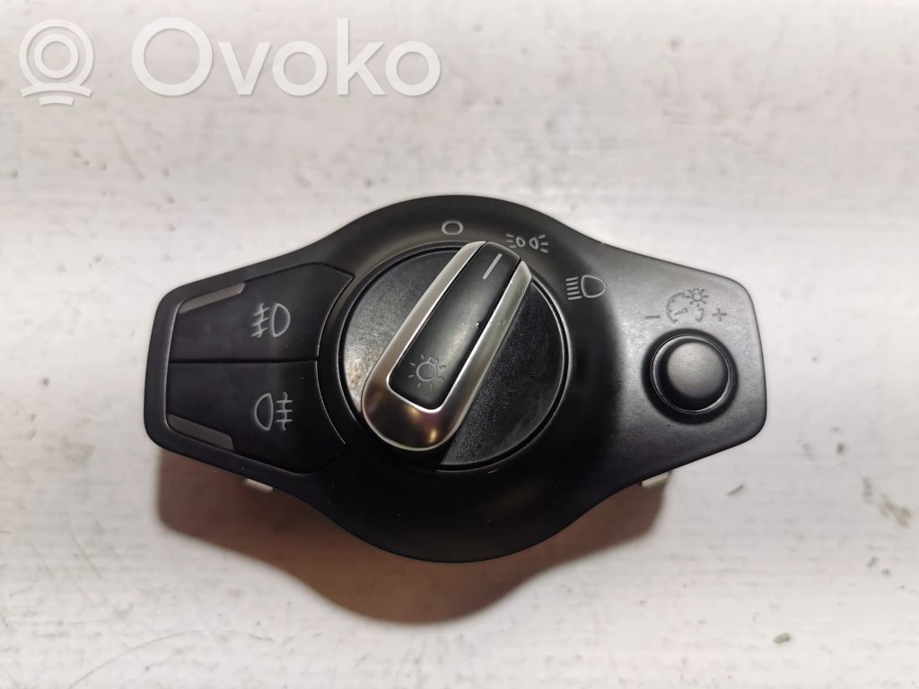 Lukturu slēdzis   8K0941531AR