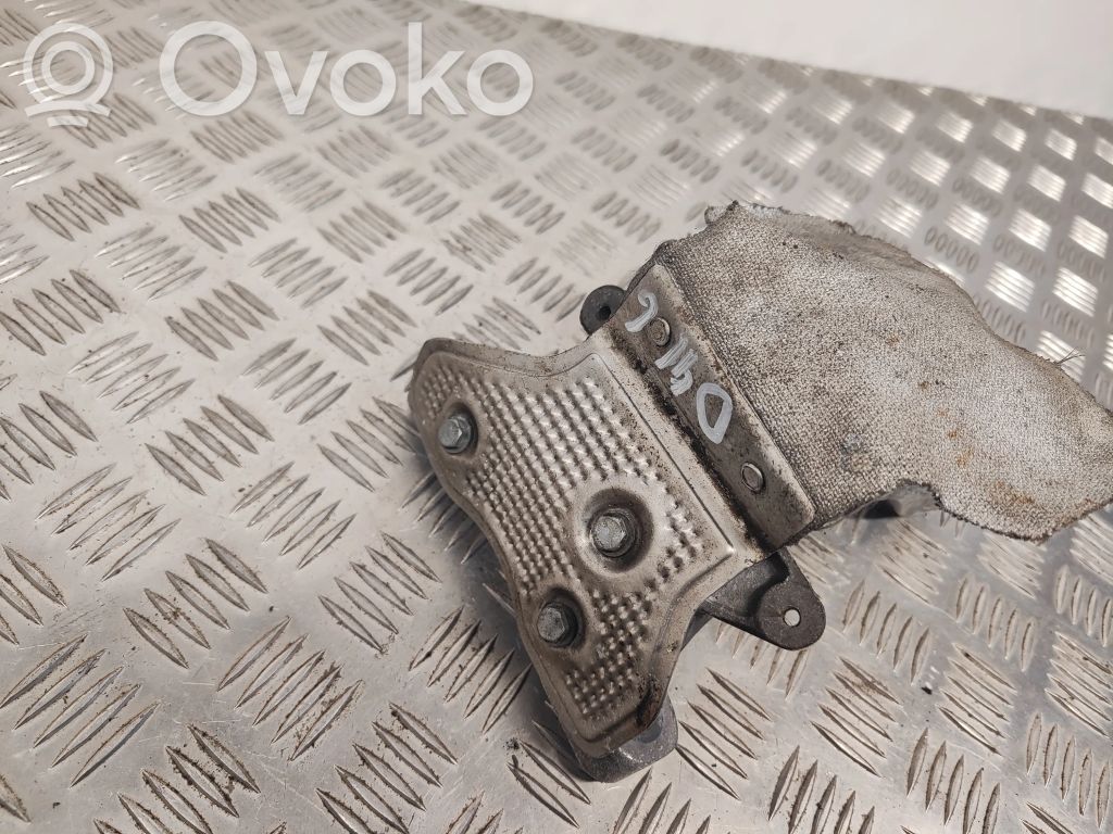 Audi Q5 SQ5 8R Engine mounting bracket 