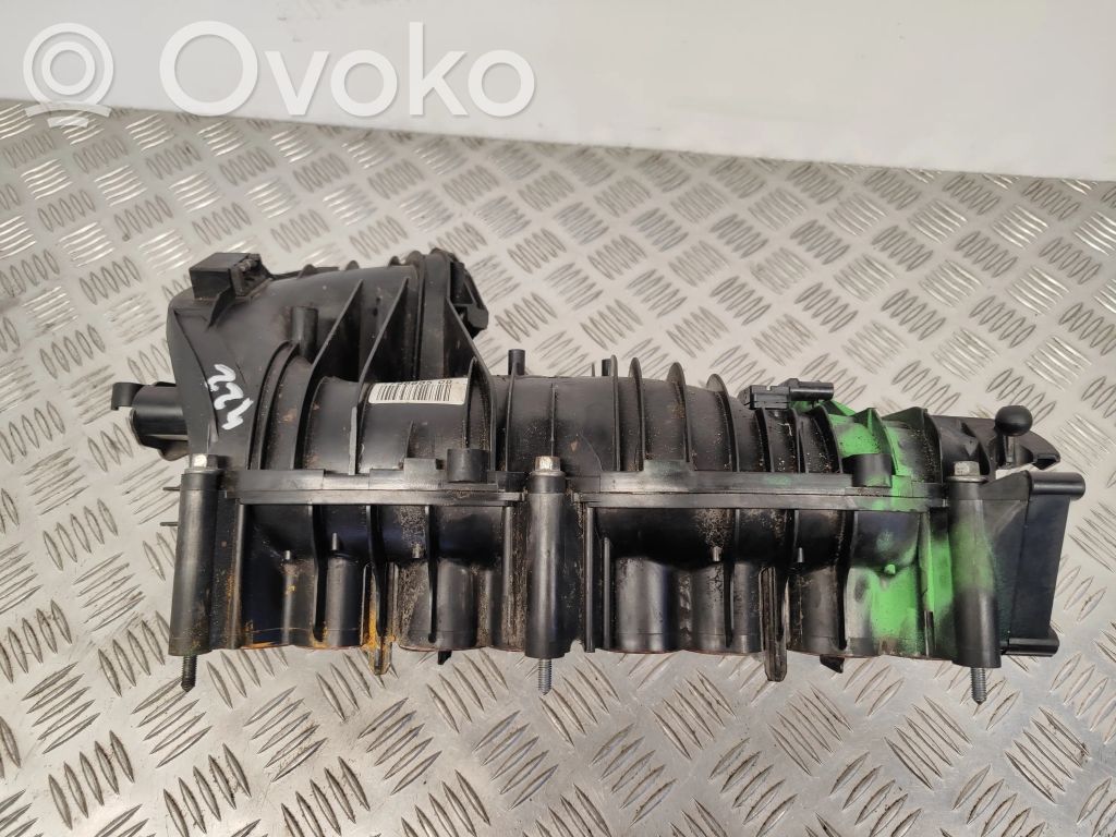 Intake manifold   7798885