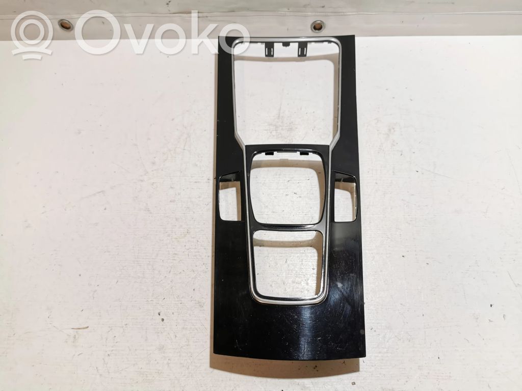 Peugeot 508 RXH Pavarų perjungimo svirties apdaila (plastikinė) 