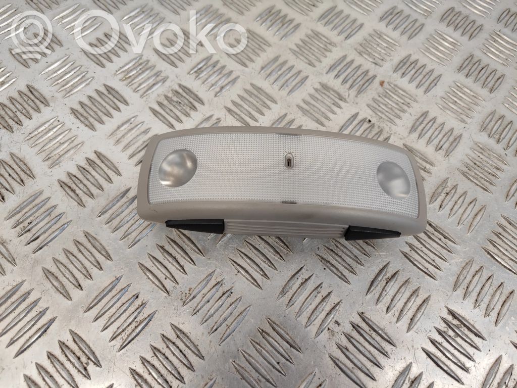 Volvo V60 Luz del asiento trasero 
