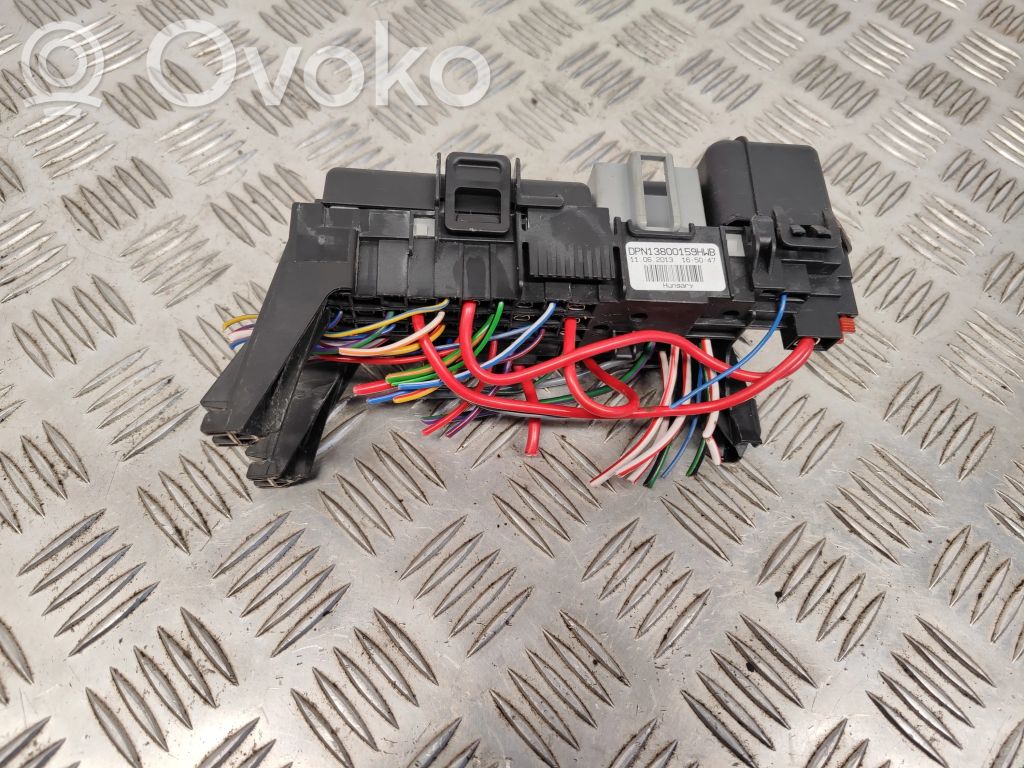 Volvo V60 Módulo de fusible 