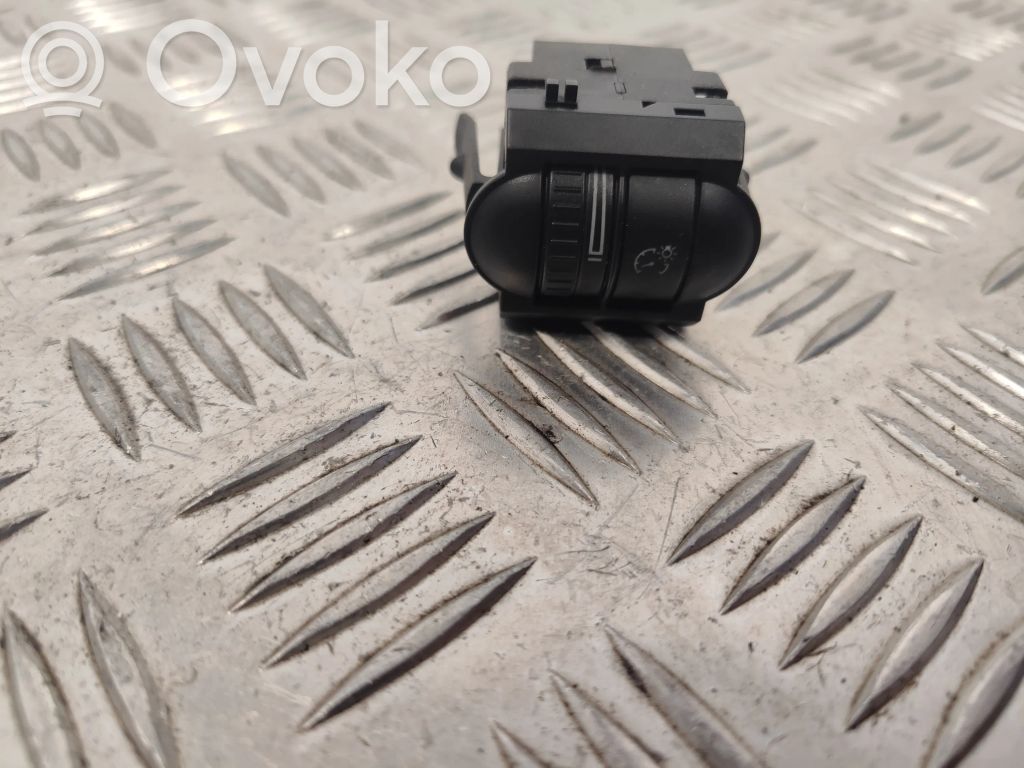 Volkswagen Jetta VI Headlight level height control switch 