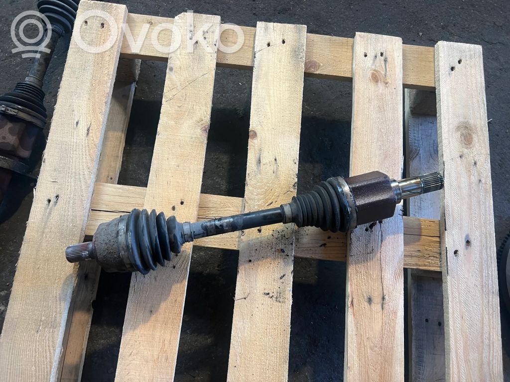 Volvo V40 Priekšējā pusass 