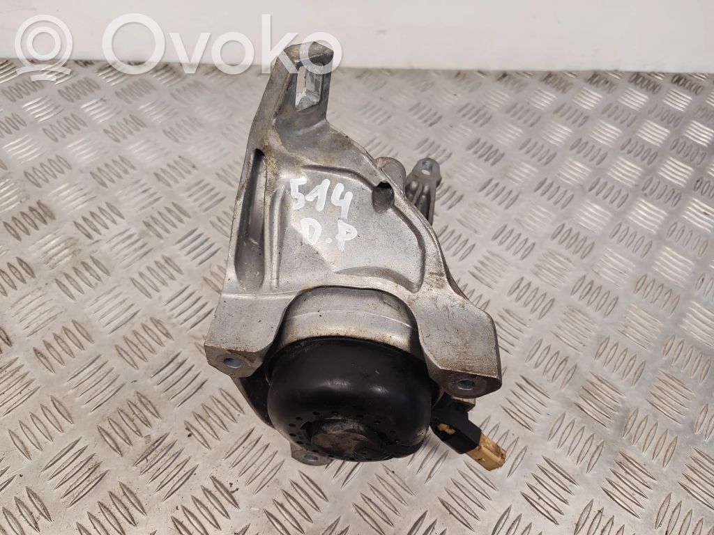 Engine mount bracket   4M0399202E