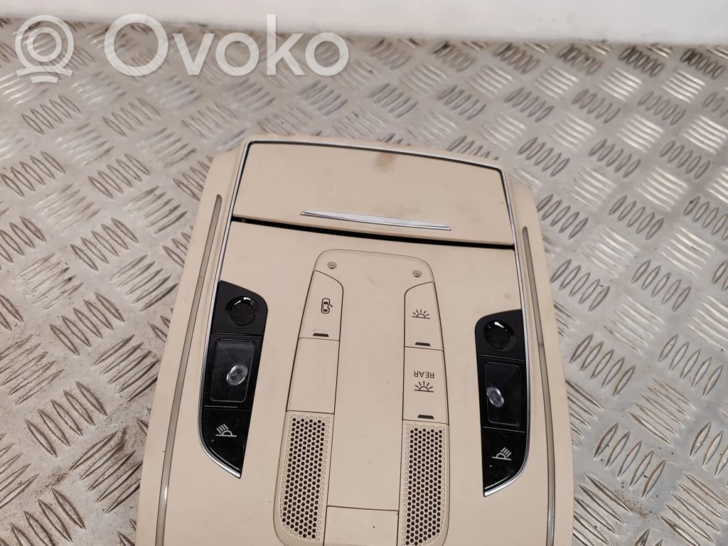 Audi A8 S8 D4 4H Priekinių vietų apšvietimo žibintas 