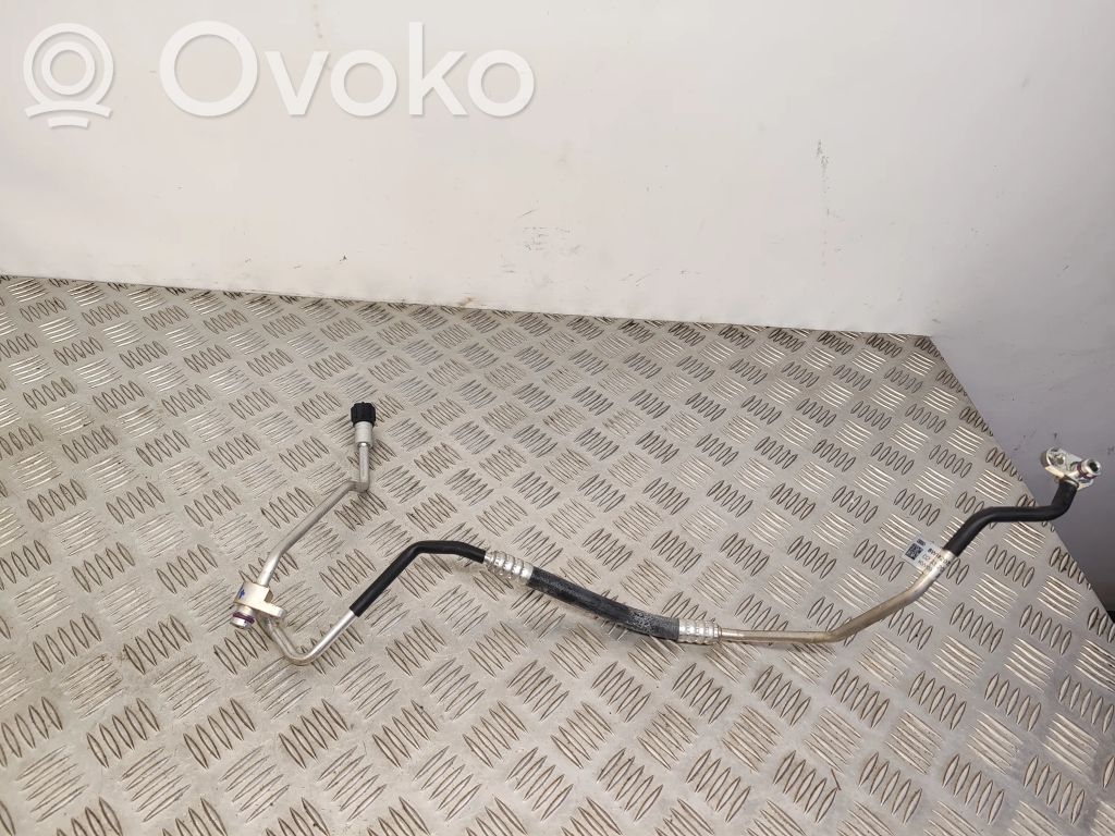 Audi A4 S4 B9 Wąż / Przewód klimatyzacji A/C 