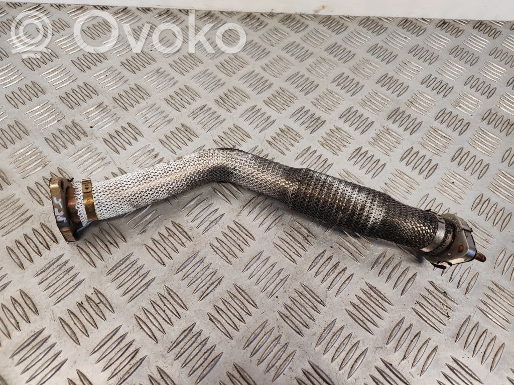 Audi A4 S4 B9 Caurulīte (-es) / šļūtene (-es) 
