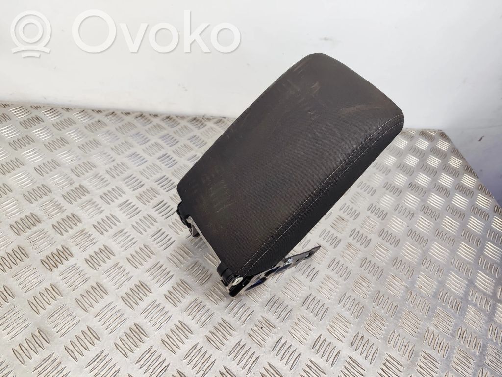 Armrest   9904007252
