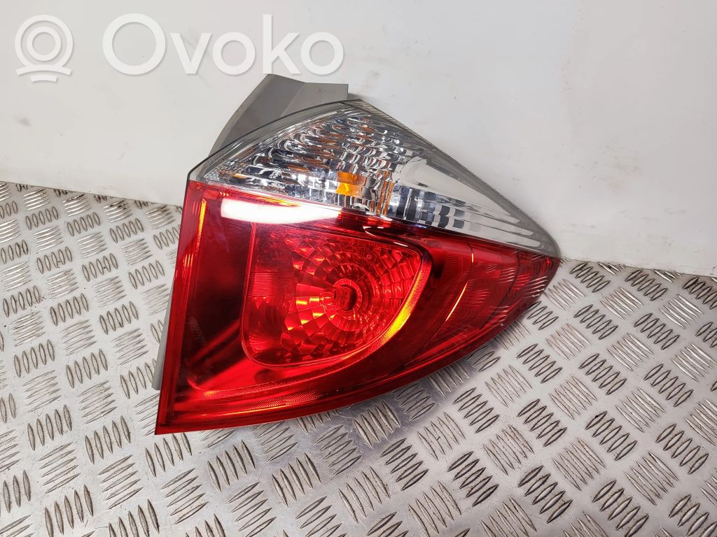 Toyota Verso-S Lampa tylna 
