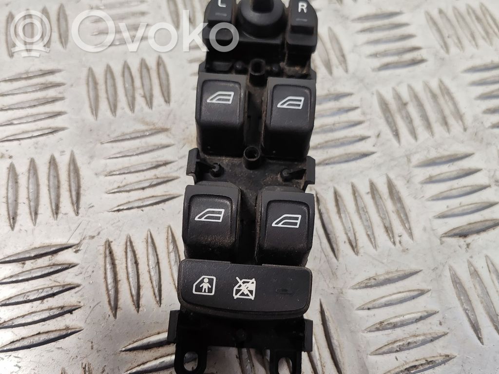 Volvo V70 Electric window control switch 
