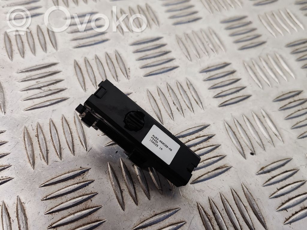 Jaguar XJ X351 Sensor 