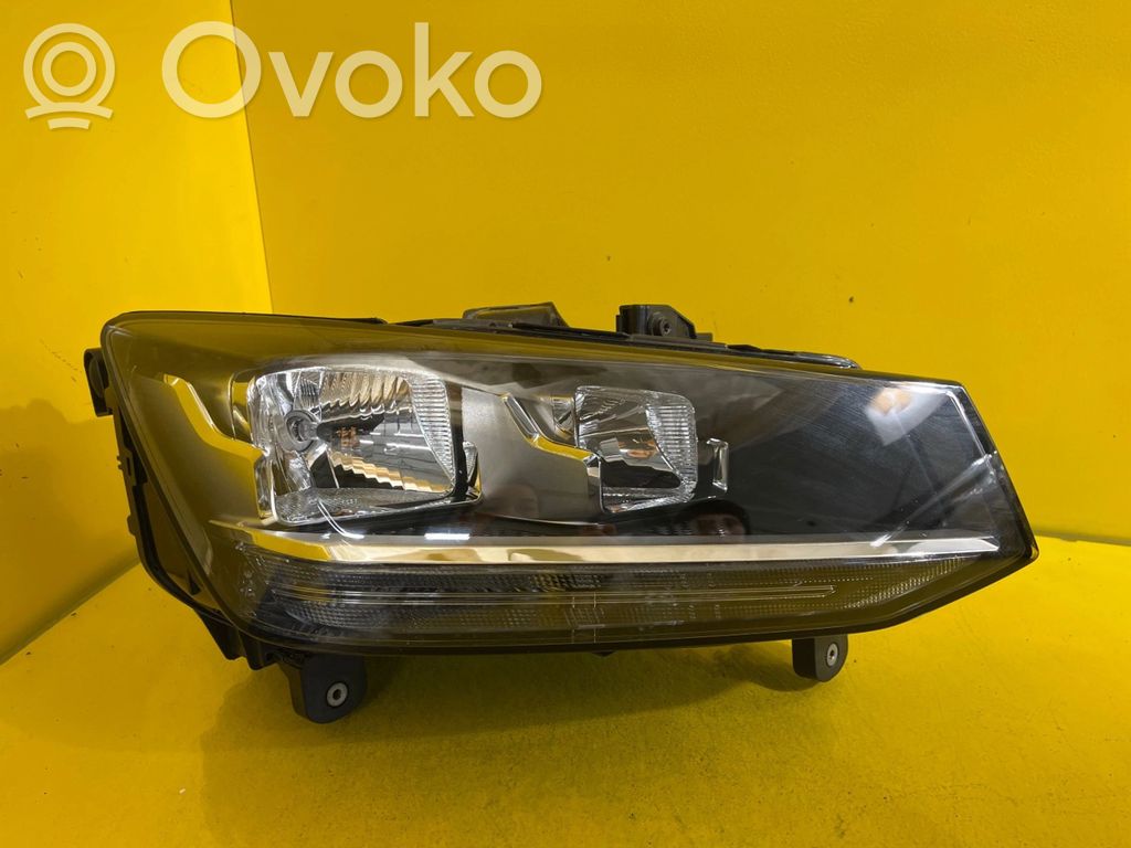Audi Q2 - Lampa przednia 