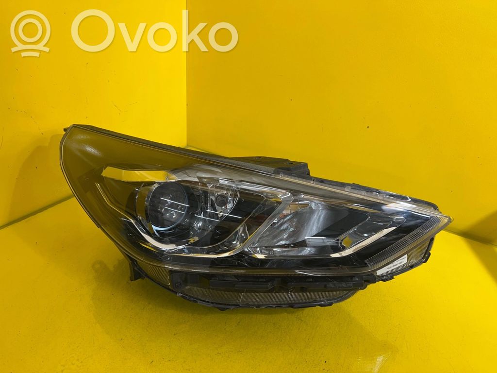 Hyundai i30 Lampa przednia 