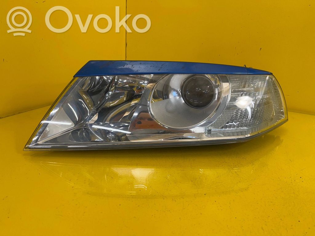 Volvo V40 Faro delantero/faro principal 