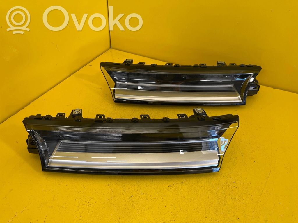 Volkswagen Polo VI Scheinwerfer 