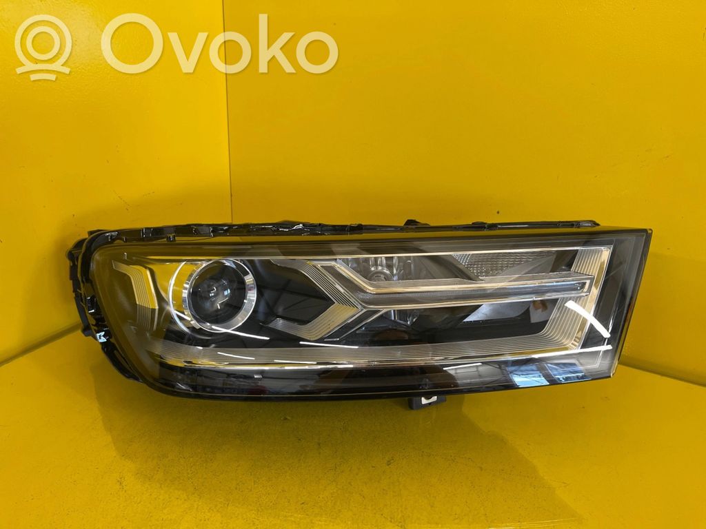 Audi Q7 4M Headlight/headlamp 