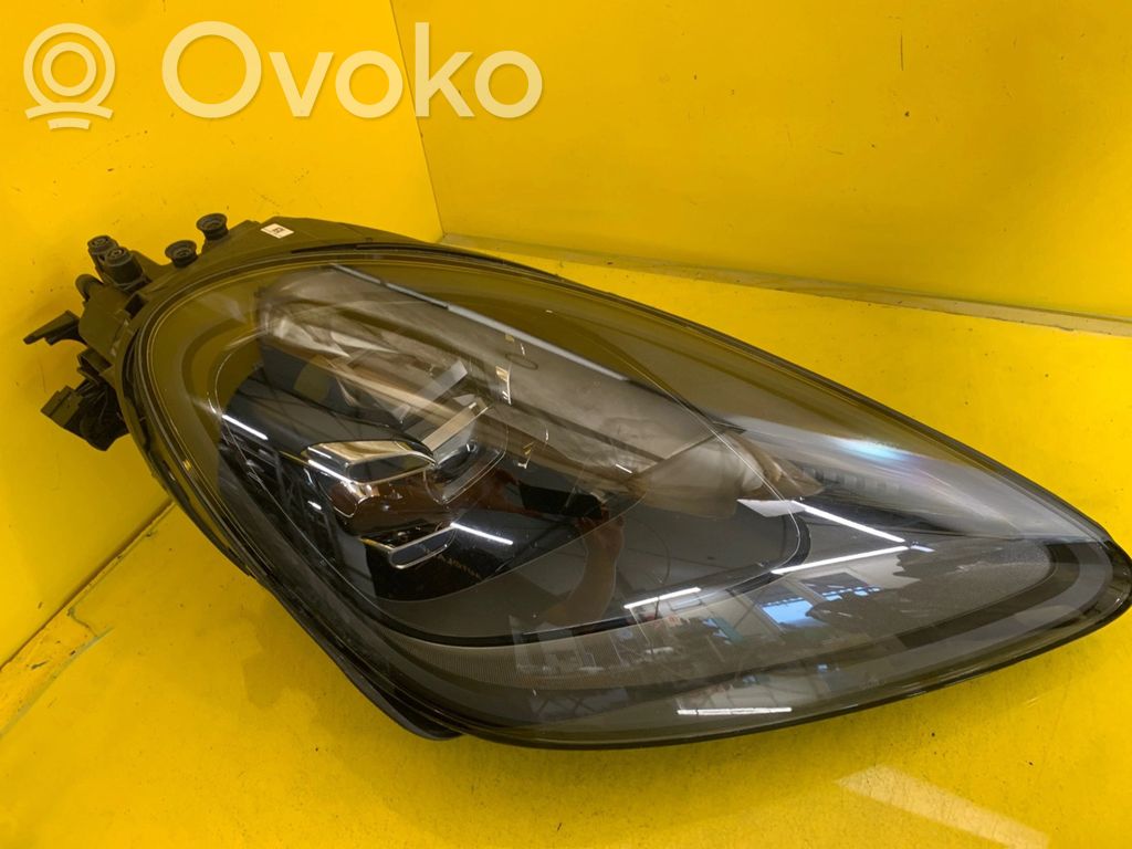 Porsche Cayenne (9Y0 9Y3) Faro/fanale 