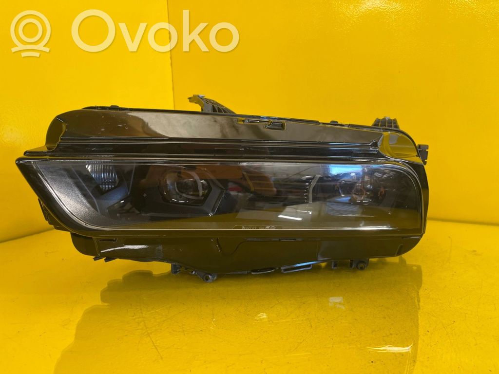 BMW 7 G70 Lampa przednia 
