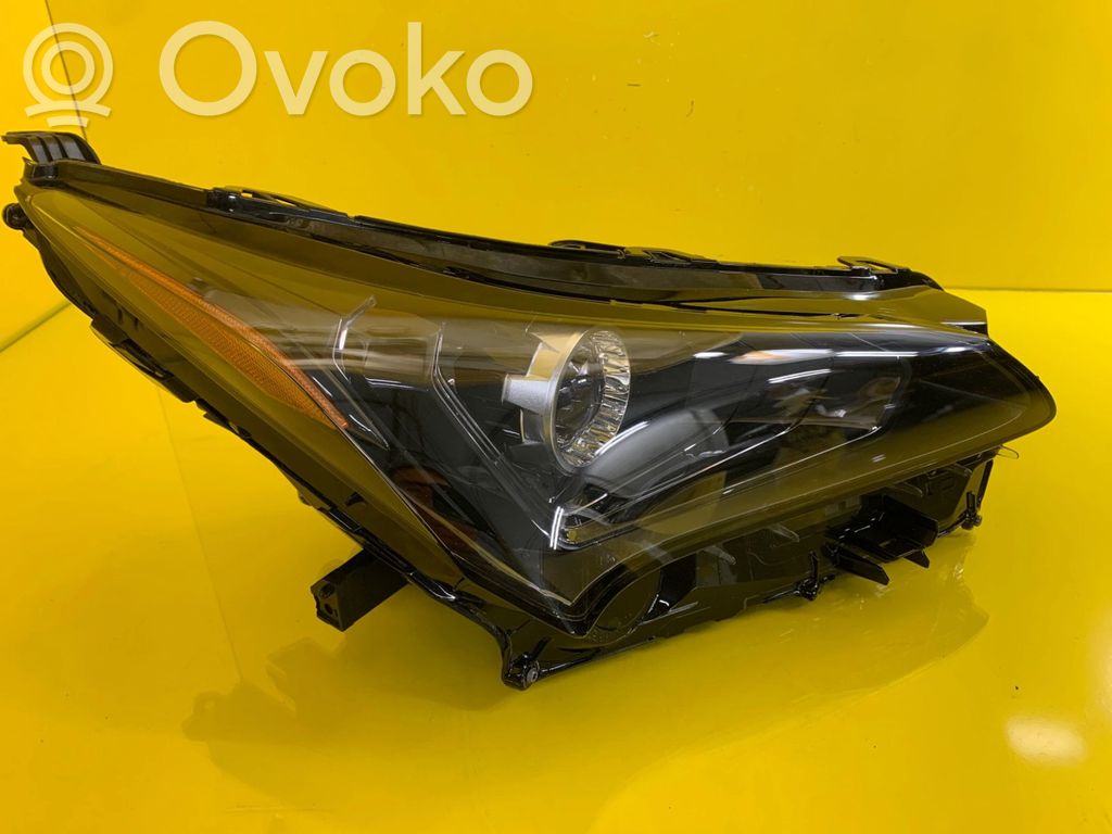 Lexus NX Передняя фара 