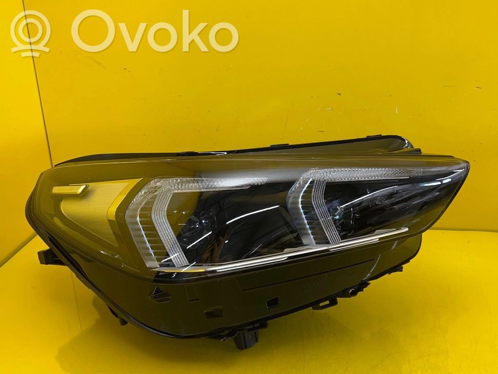 BMW X1 U11 Lampa przednia 