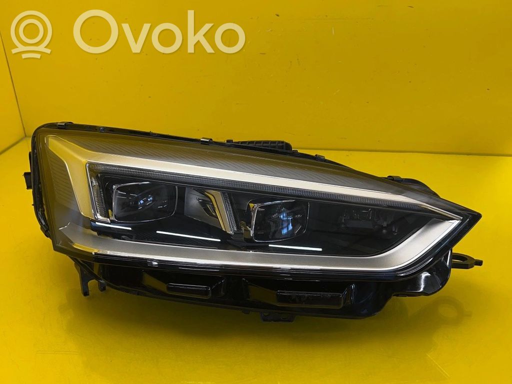 Audi A5 Headlight/headlamp 