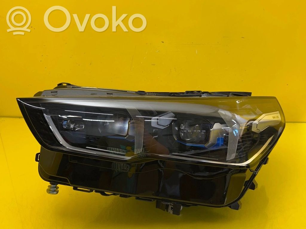 BMW 5 G60 G61 Lampa przednia 