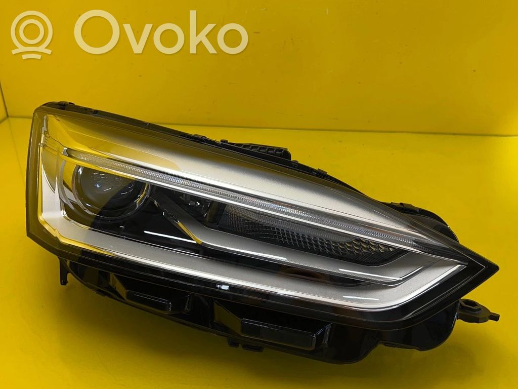 Audi A5 Headlight/headlamp 
