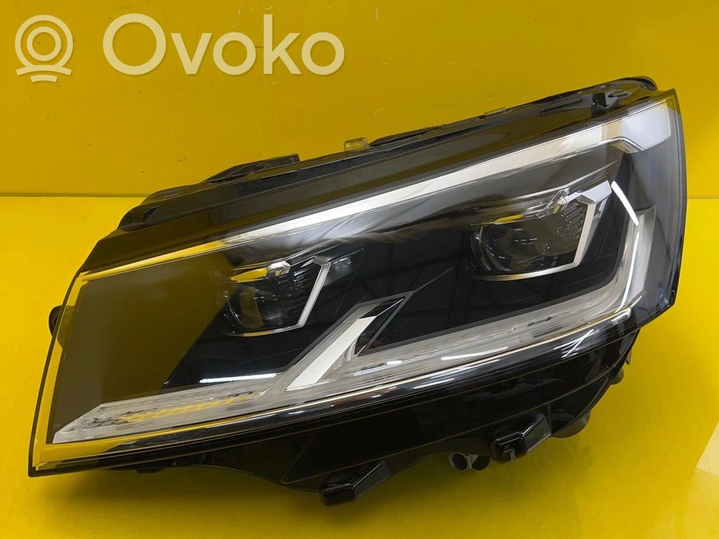 Volkswagen Multivan T6 Lampa przednia 